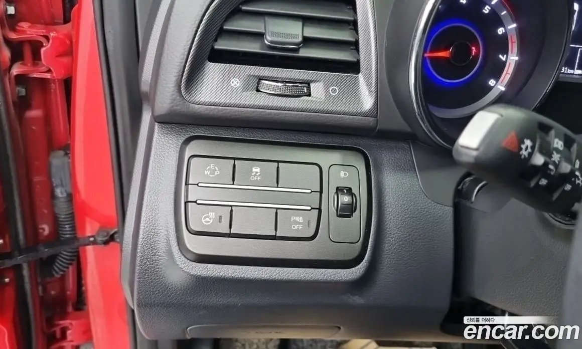 SsangYong TIBOLI 2017 1.6 автомат (гидро), фото 15