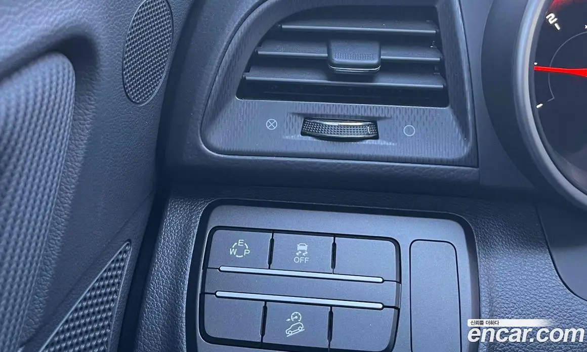 SsangYong TIBOLI 2018 1.6 автомат (гидро), фото 14