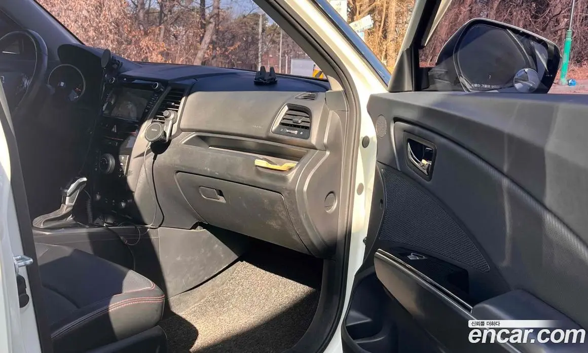 SsangYong TIBOLI 2018 1.6 автомат (гидро), фото 9