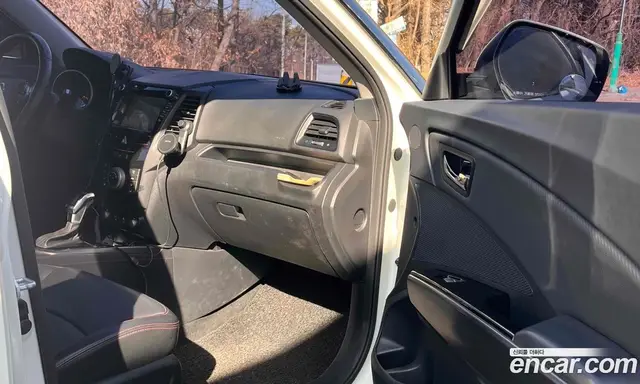 SsangYong TIBOLI 2018 1.6 автомат (гидро), миниатюра 9