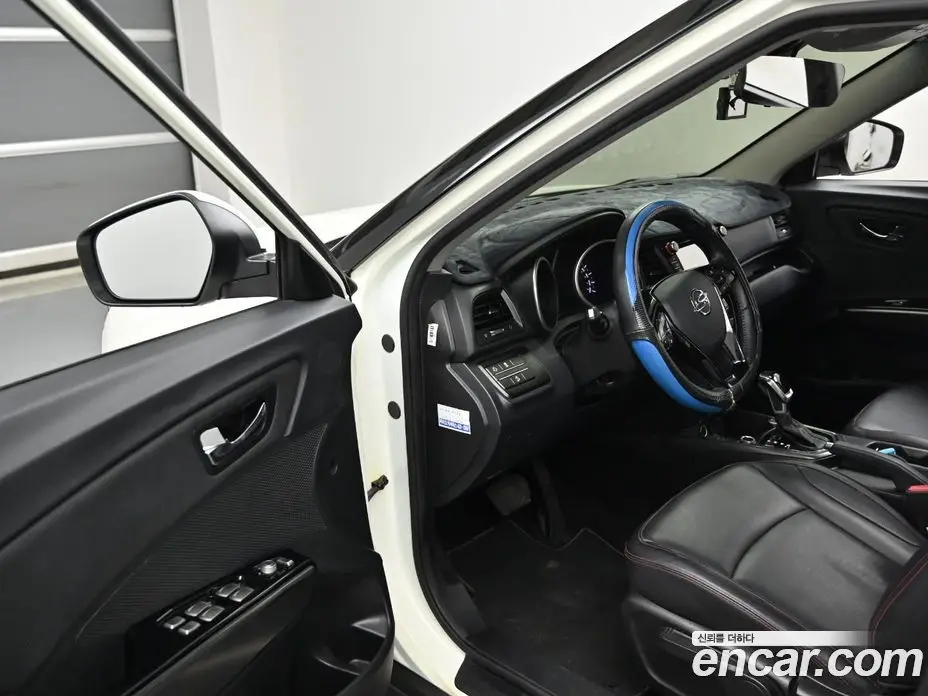 SsangYong TIBOLI 2019 1.6 автомат (гидро), фото 11