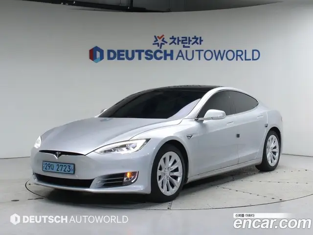 Tesla Model S 2017 автомат (гидро), миниатюра 1 Tesla Model S 2017 автомат (гидро), миниатюра 1