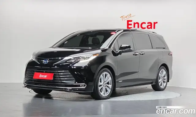 Toyota Sienna 2021 2.5 автомат (гидро), миниатюра 1 Toyota Sienna 2021 2.5 автомат (гидро), миниатюра 1