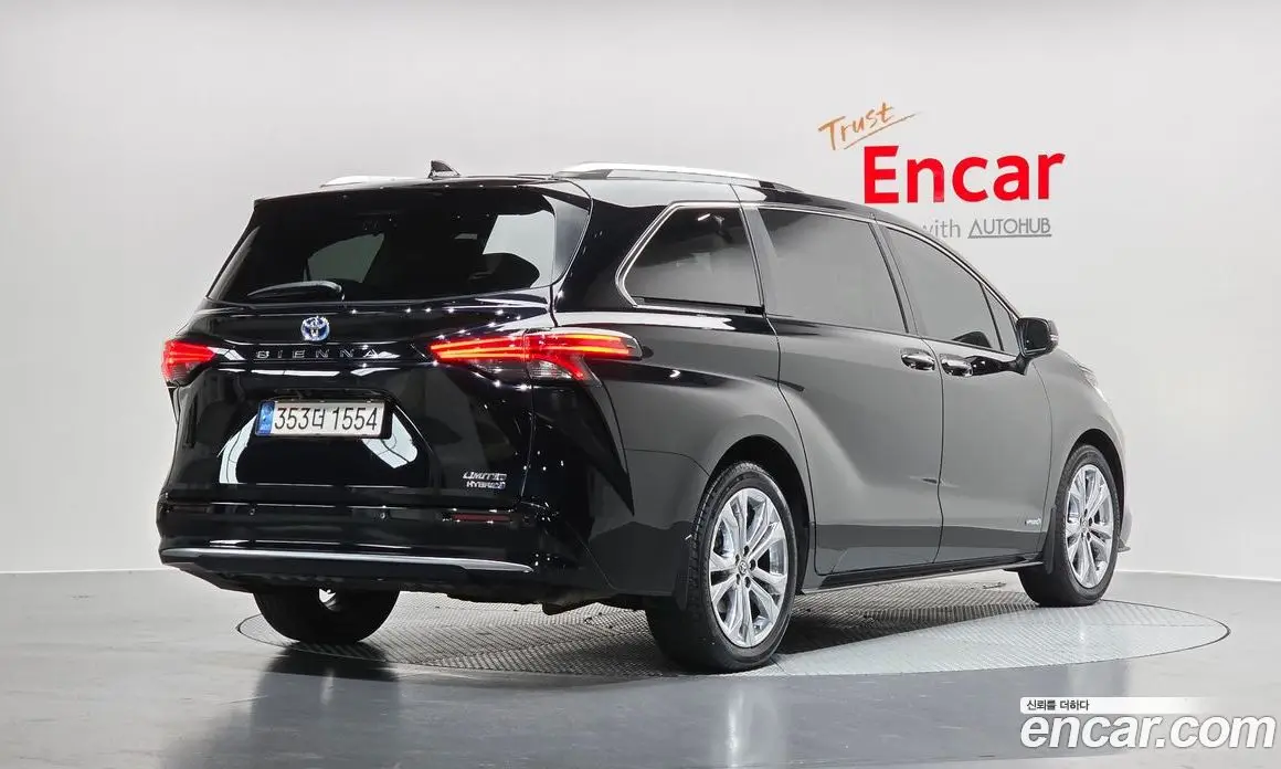 Toyota Sienna 2021 2.5 автомат (гидро), фото 2 Toyota Sienna 2021 2.5 автомат (гидро), фото 2