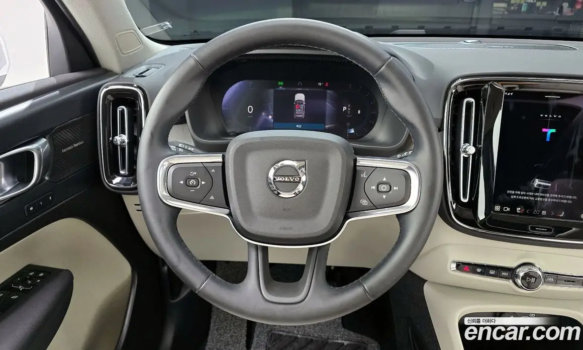 Volvo XC40 2024 2.0 автомат (гидро), фото 14 Volvo XC40 2024 2.0 автомат (гидро), фото 14