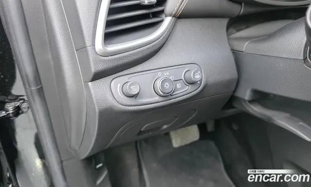 Chevrolet Trax 2020 1.4 автомат (гидро), миниатюра 12