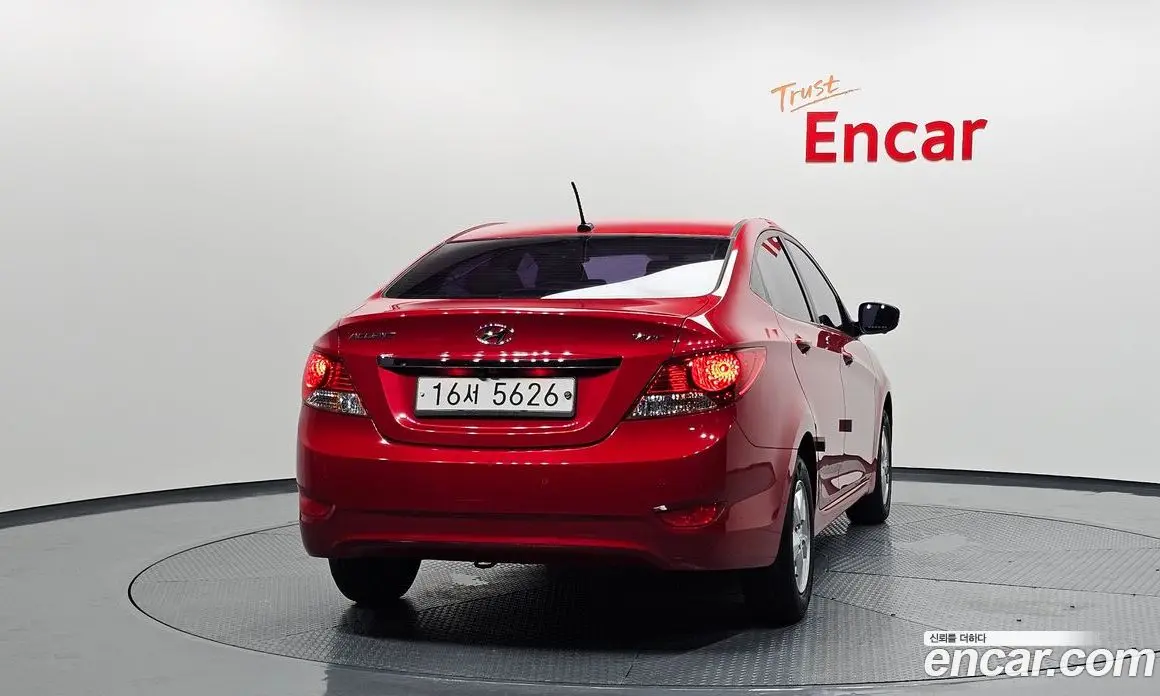 Hyundai Accent 2014 1.4 автомат (гидро), фото 4 Hyundai Accent 2014 1.4 автомат (гидро), фото 4