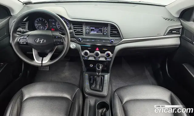 Hyundai Avante 2018 1.6 автомат (гидро), миниатюра 7