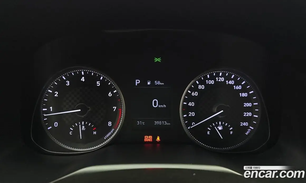 Hyundai Avante 2018 1.6 автомат (гидро), фото 8
