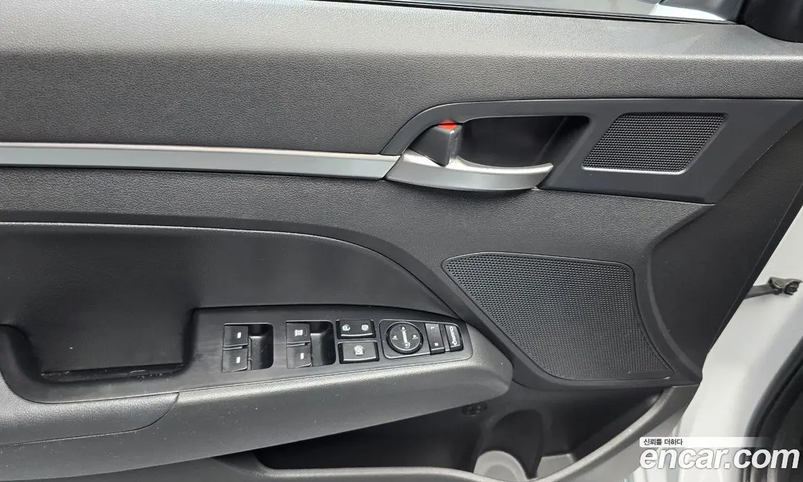 Hyundai Avante 2019 1.6 автомат (гидро), фото 22