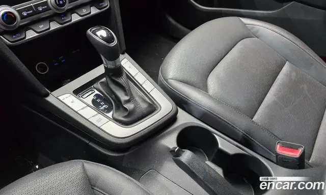 Hyundai Avante 2020 1.6 автомат (гидро), миниатюра 12