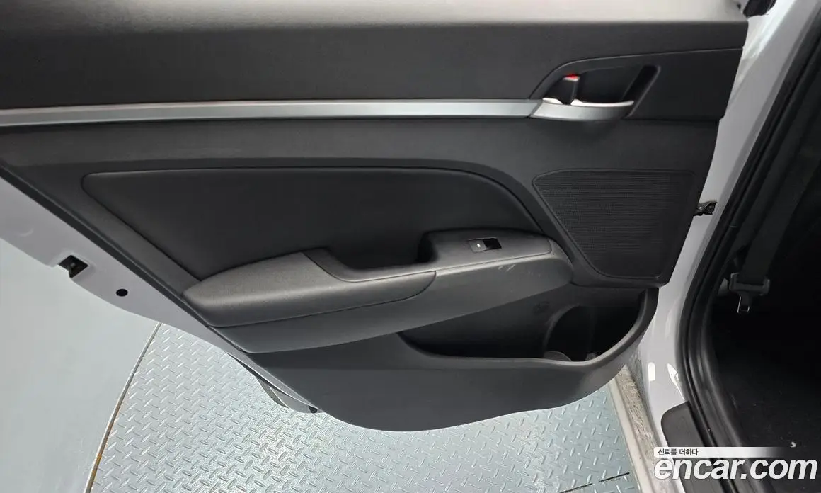 Hyundai Avante 2020 1.6 автомат (гидро), фото 15
