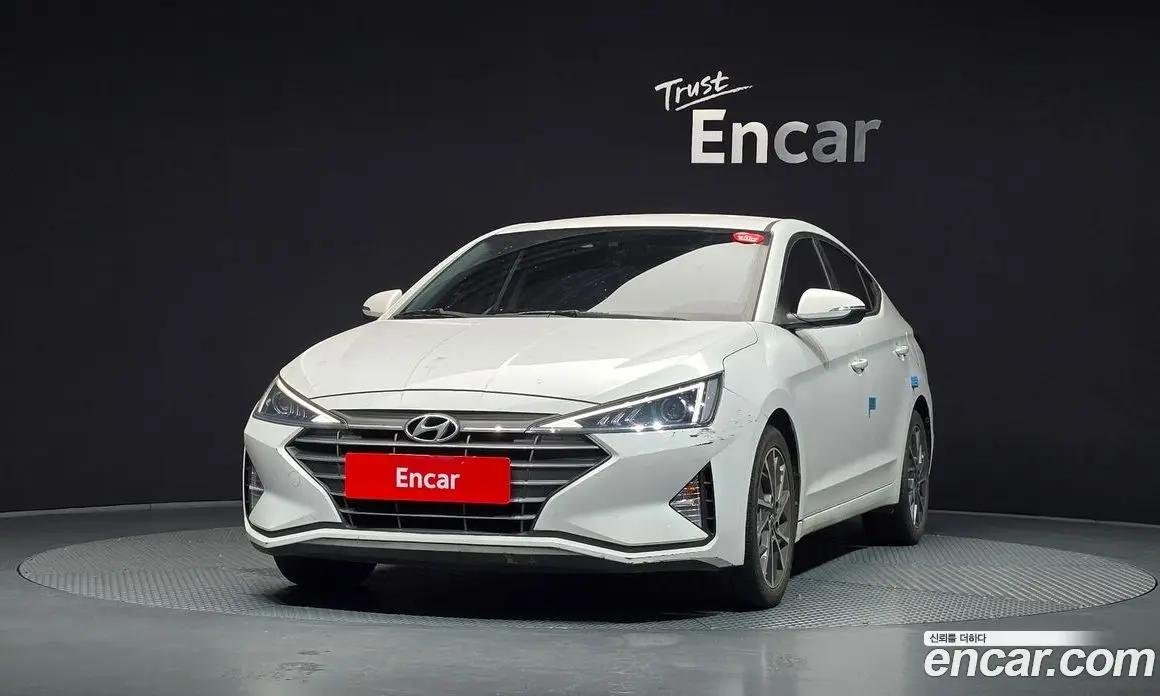 Hyundai Avante 2020 1.6 автомат (гидро), фото 3