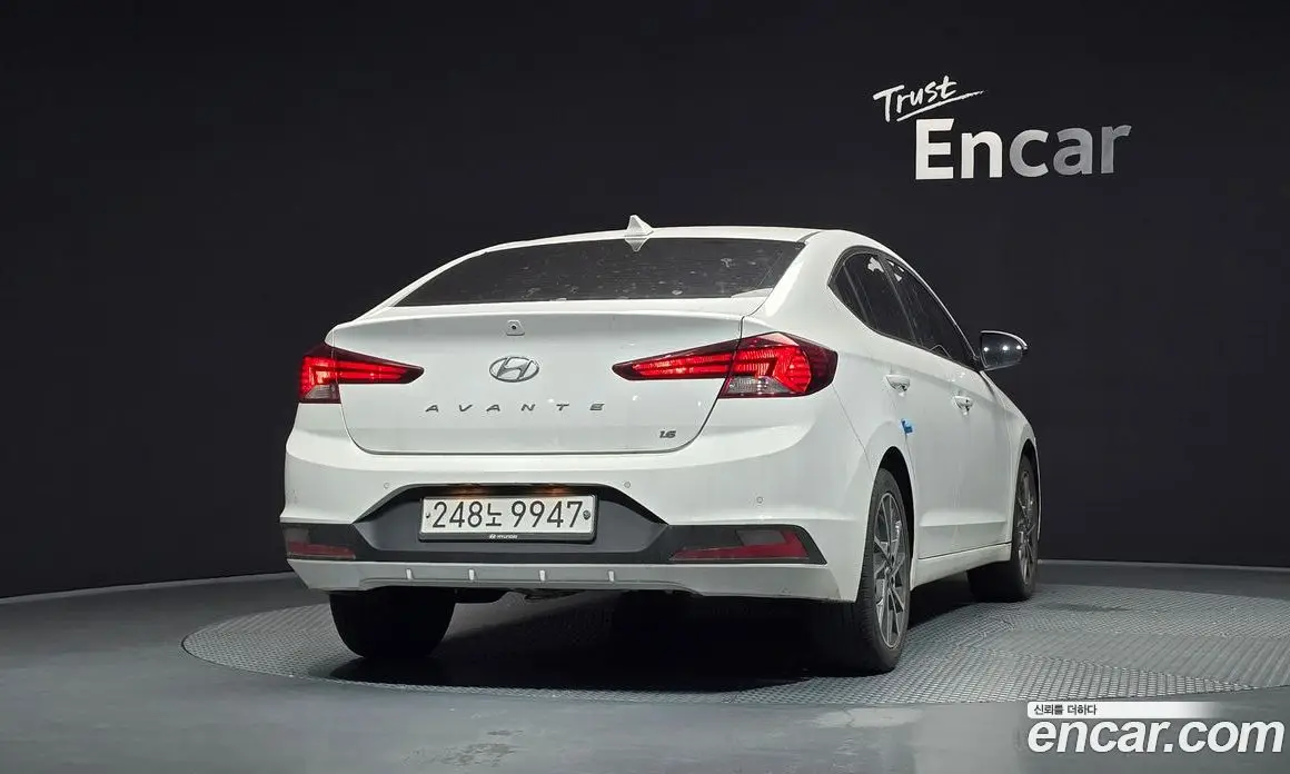 Hyundai Avante 2020 1.6 автомат (гидро), фото 4
