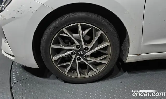 Hyundai Avante 2020 1.6 автомат (гидро), миниатюра 5