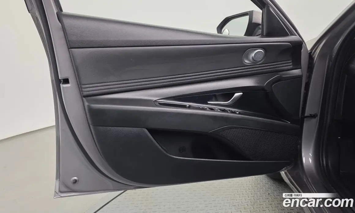 Hyundai Avante 2021 1.6 автомат (гидро), фото 14