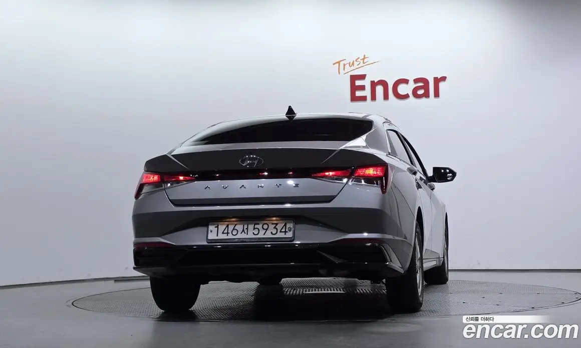 Hyundai Avante 2021 1.6 автомат (гидро), фото 4