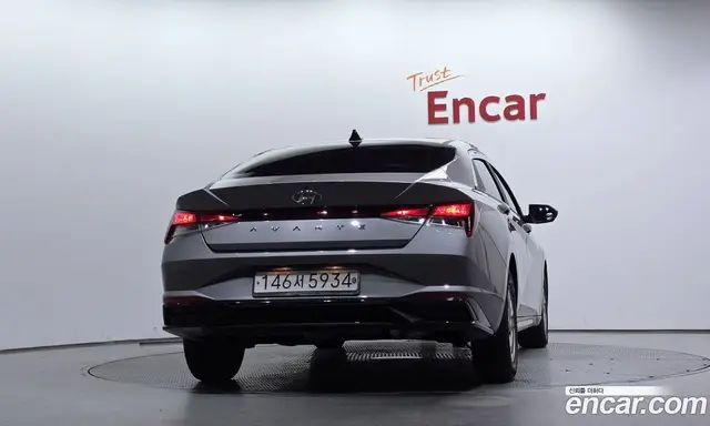Hyundai Avante 2021 1.6 автомат (гидро), миниатюра 4