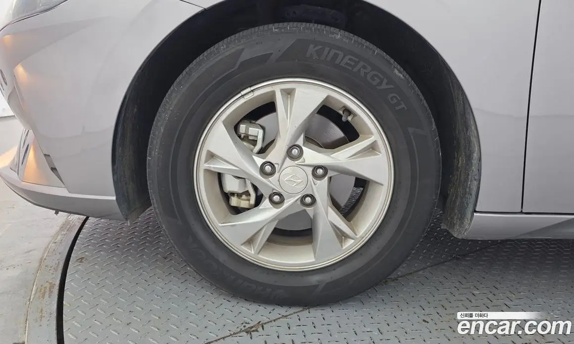 Hyundai Avante 2021 1.6 автомат (гидро), фото 5