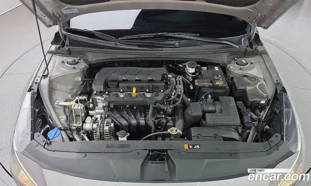 Hyundai Avante 2021 1.6 автомат (гидро), миниатюра 6