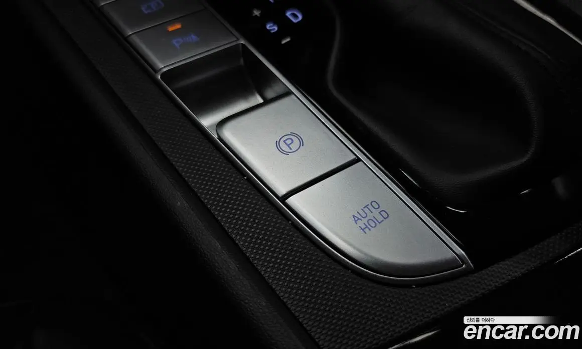 Hyundai Avante 2023 1.6 автомат (гидро), фото 28