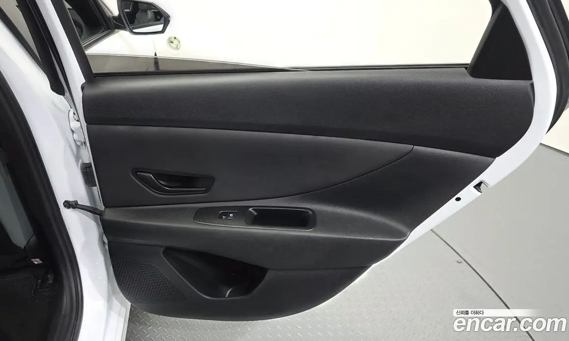 Hyundai Avante 2025 1.6 автомат (гидро), фото 15