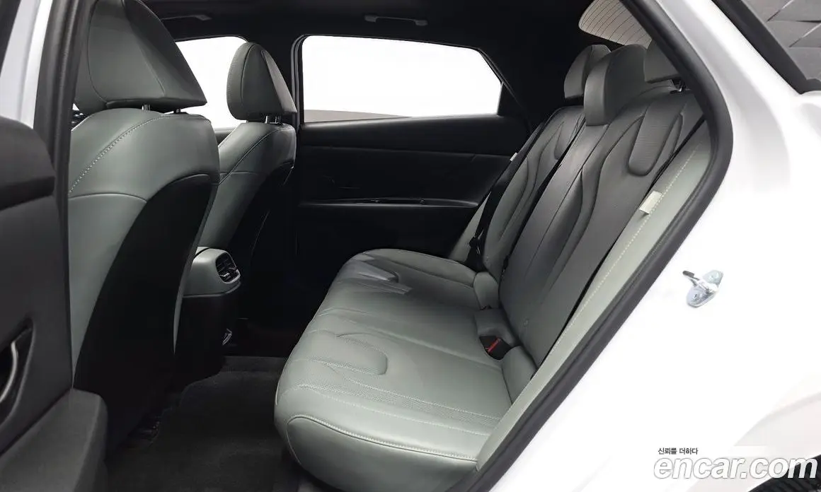 Hyundai Avante 2025 1.6 автомат (гидро), фото 16
