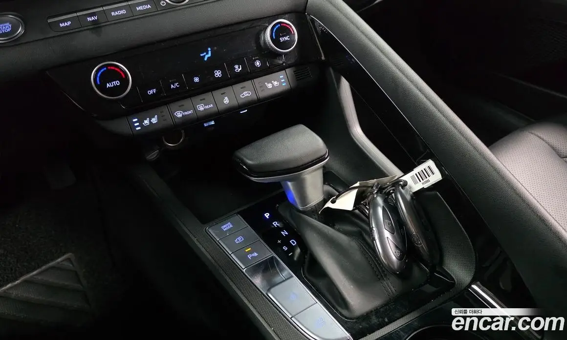 Hyundai Avante 2025 1.6 автомат (гидро), фото 12
