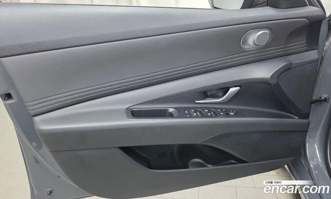 Hyundai Avante 2025 1.6 автомат (гидро), фото 14