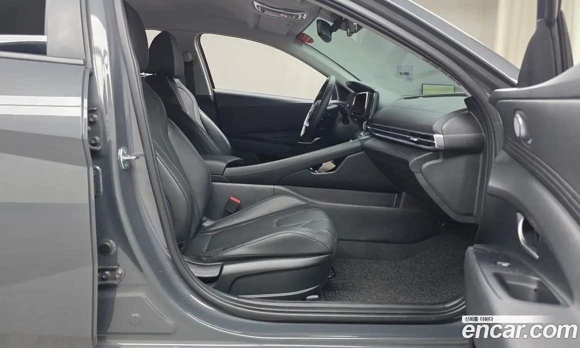 Hyundai Avante 2025 1.6 автомат (гидро), фото 16
