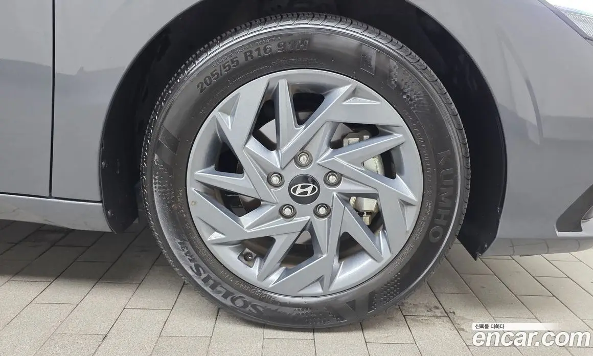 Hyundai Avante 2025 1.6 автомат (гидро), фото 7