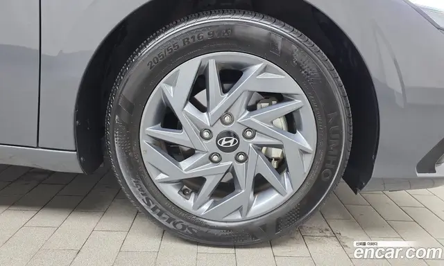 Hyundai Avante 2025 1.6 автомат (гидро), миниатюра 7