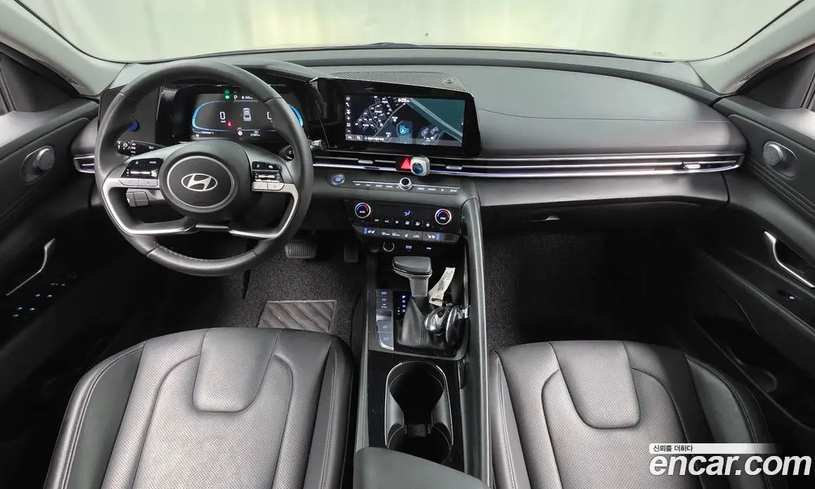 Hyundai Avante 2025 1.6 автомат (гидро), фото 10
