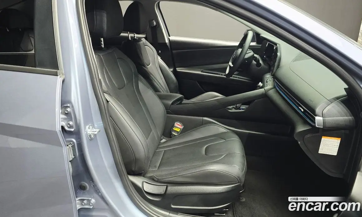 Hyundai Avante 2025 1.6 автомат (гидро), фото 16