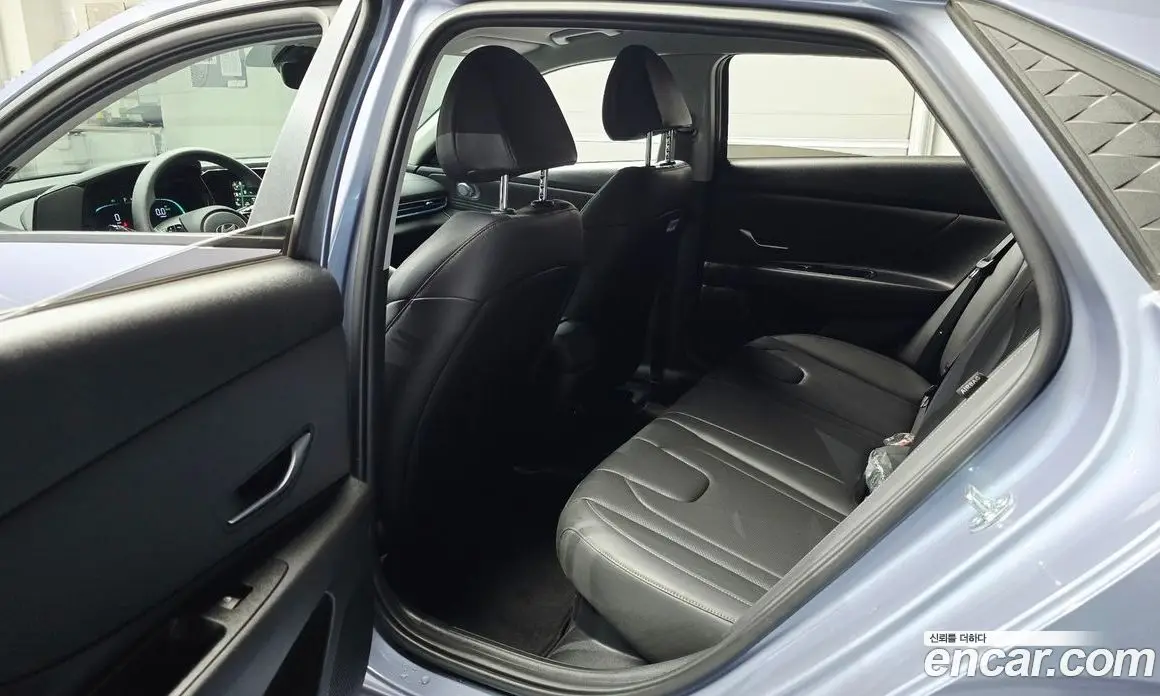 Hyundai Avante 2025 1.6 автомат (гидро), фото 17