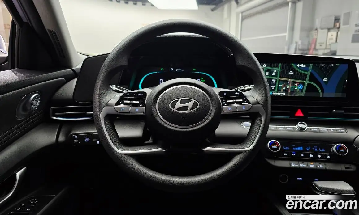Hyundai Avante 2025 1.6 автомат (гидро), фото 21