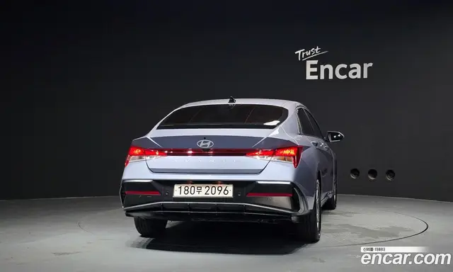 Hyundai Avante 2025 1.6 автомат (гидро), миниатюра 4