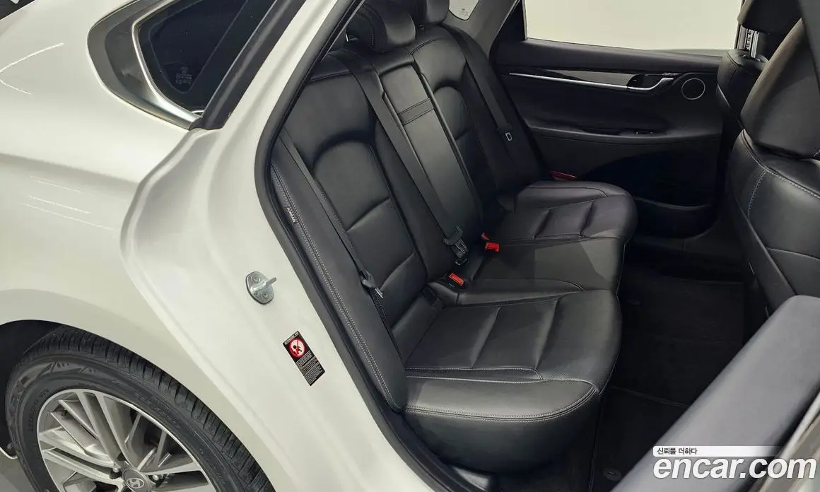 Hyundai Grandeur 2019 2.4 автомат (гидро), фото 11