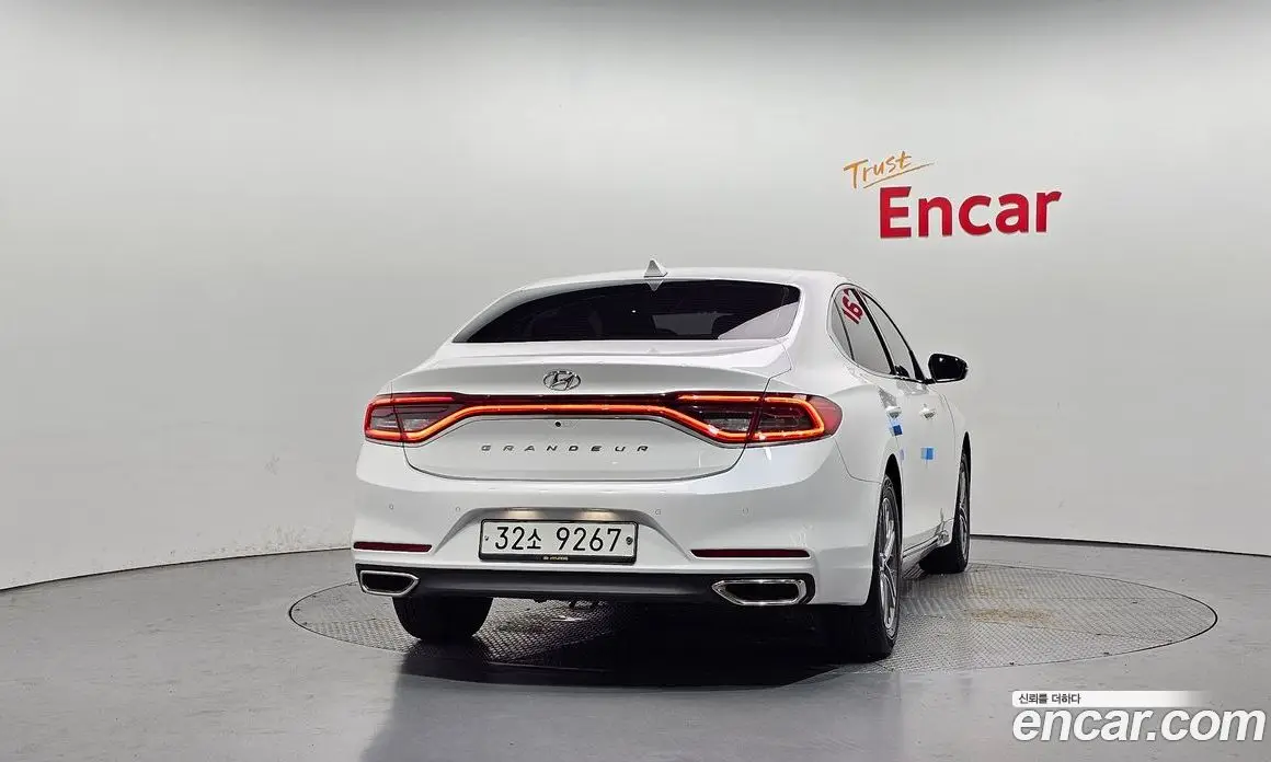 Hyundai Grandeur 2019 2.4 автомат (гидро), фото 4