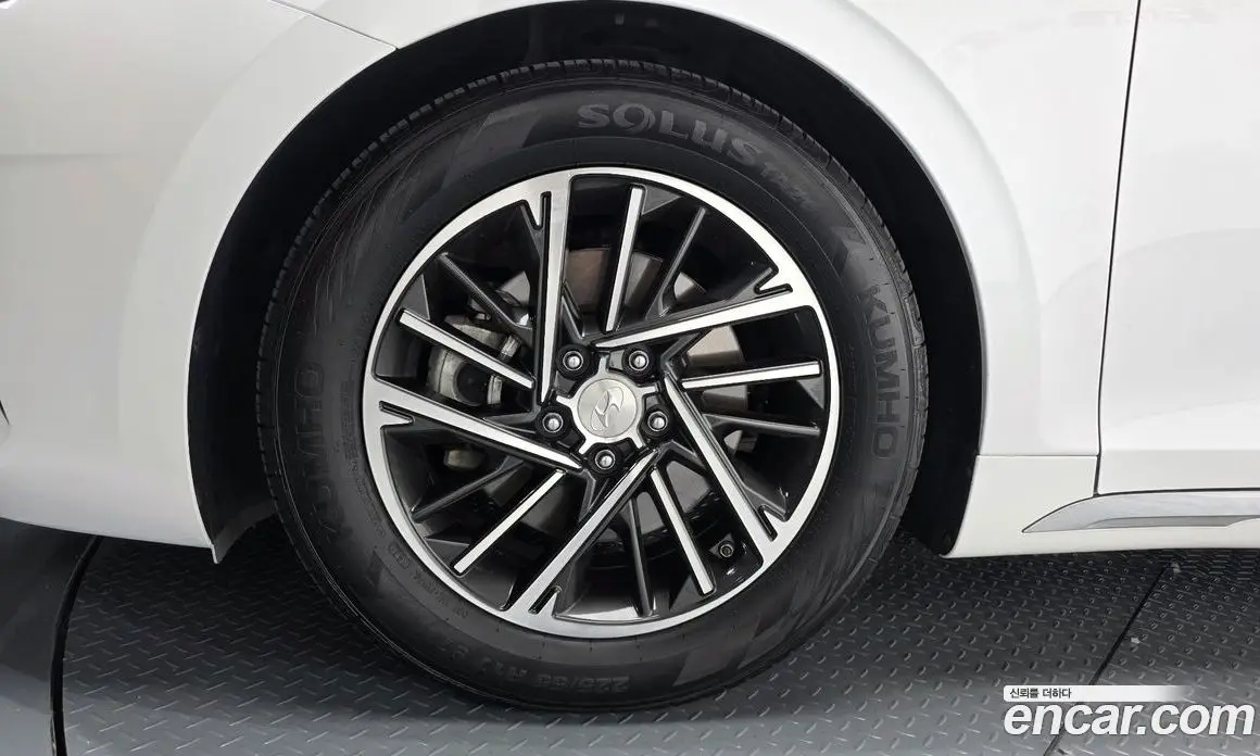 Hyundai Grandeur 2020 2.5 автомат (гидро), фото 4
