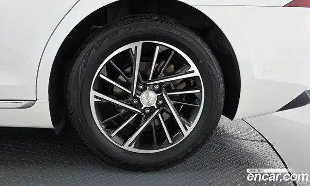 Hyundai Grandeur 2020 2.5 автомат (гидро), миниатюра 6