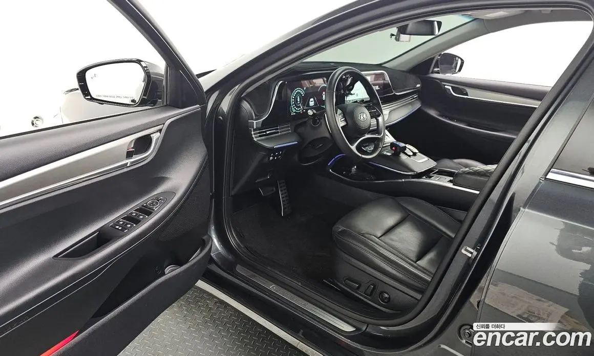 Hyundai Grandeur 2022 2.4 автомат (гидро), фото 10