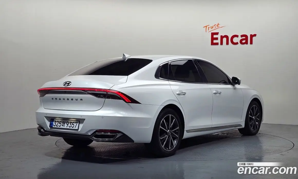 Hyundai Grandeur 2022 2.5 автомат (гидро), фото 2 Hyundai Grandeur 2022 2.5 автомат (гидро), фото 2