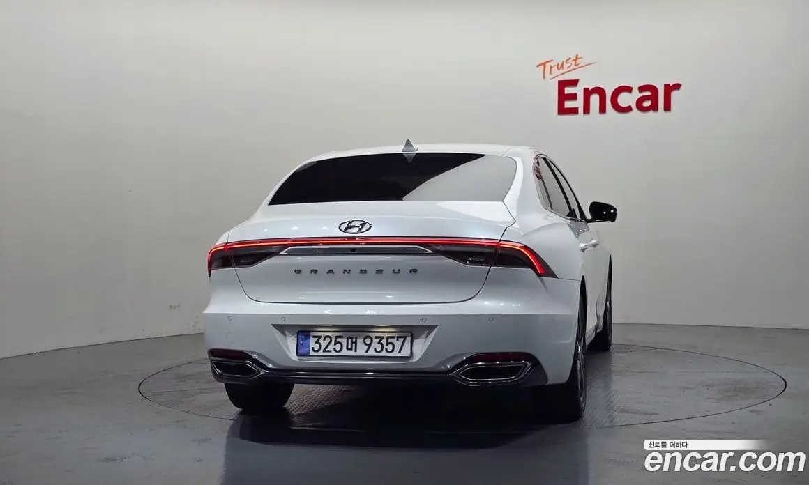 Hyundai Grandeur 2022 2.5 автомат (гидро), фото 4 Hyundai Grandeur 2022 2.5 автомат (гидро), фото 4