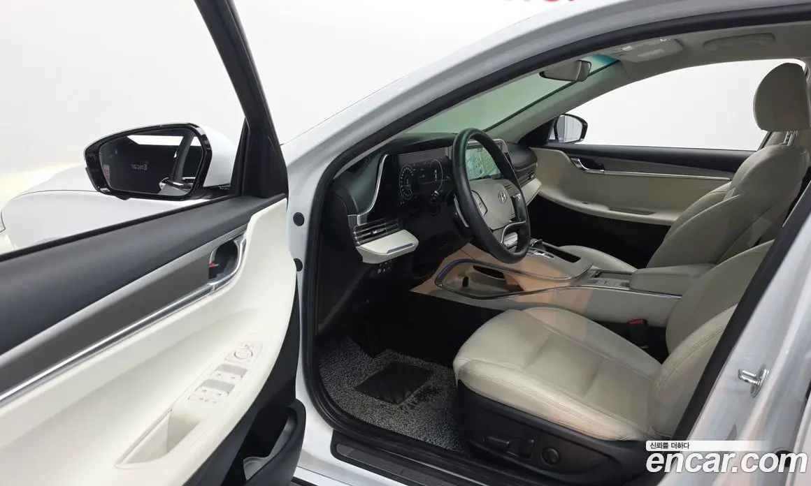 Hyundai Grandeur 2022 2.5 автомат (гидро), фото 10 Hyundai Grandeur 2022 2.5 автомат (гидро), фото 10