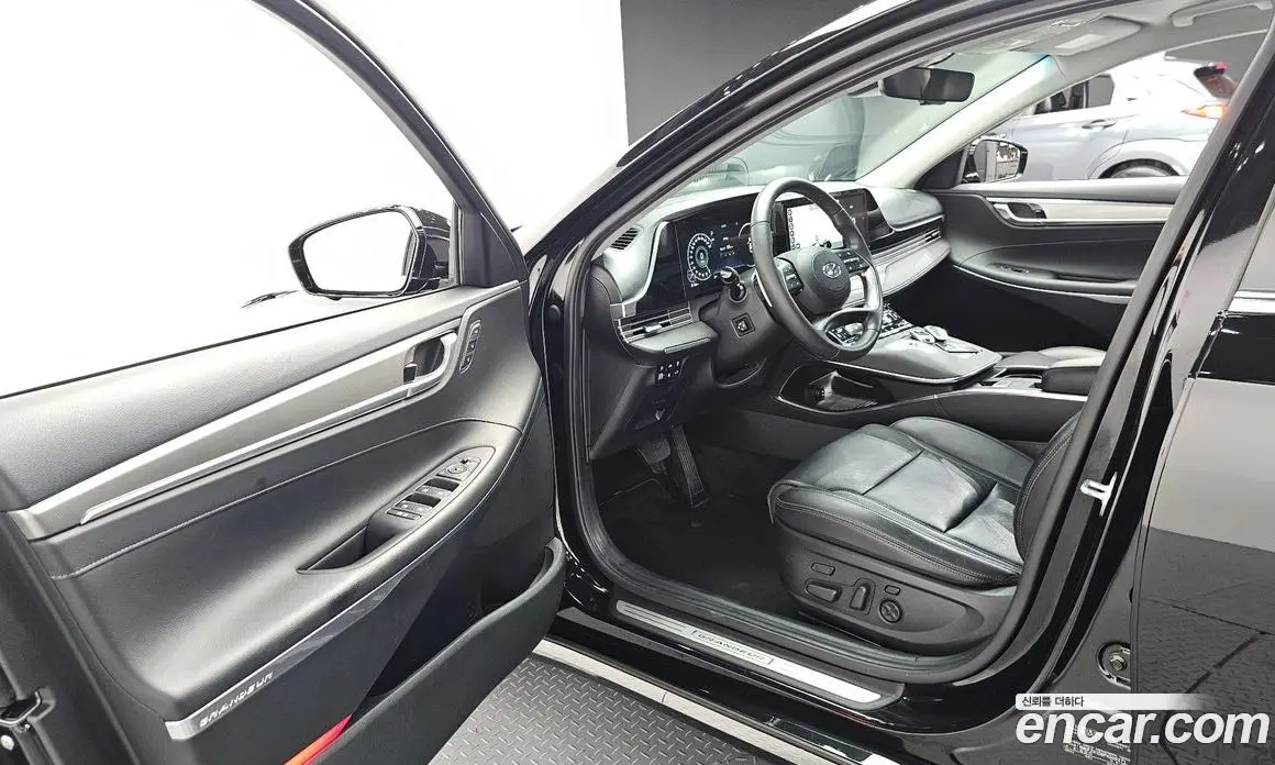Hyundai Grandeur 2022 2.5 автомат (гидро), фото 13