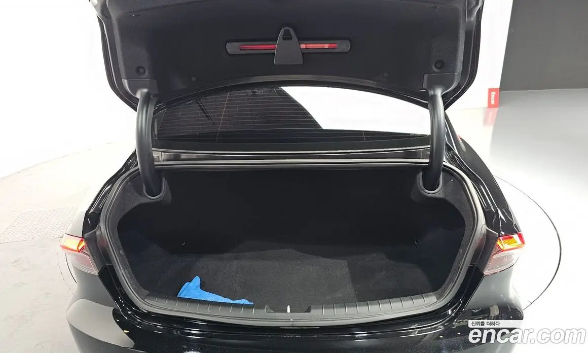 Hyundai Grandeur 2022 2.5 автомат (гидро), фото 27