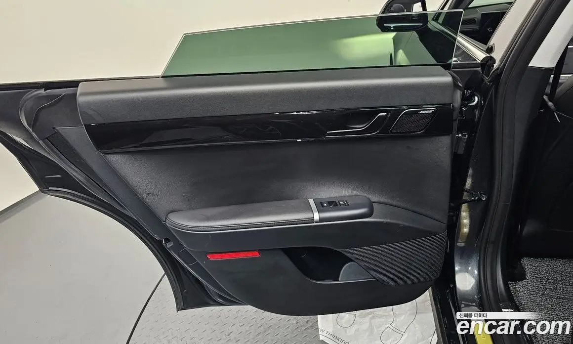 Hyundai Grandeur 2023 1.6 автомат (гидро), фото 15
