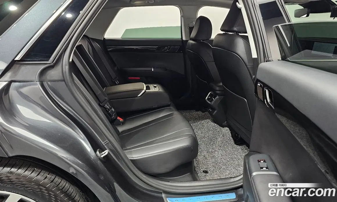 Hyundai Grandeur 2023 1.6 автомат (гидро), фото 17
