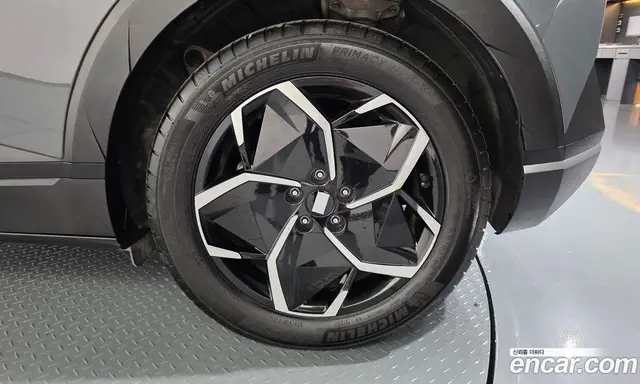 Hyundai Ioniq 5 2023 0.1 автомат (гидро), миниатюра 6 Hyundai Ioniq 5 2023 0.1 автомат (гидро), миниатюра 6